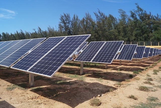 Bao nhiêu nhà máy điện mặt trời có thể hoạt động trước mốc 30/6/2019 để hưởng giá 9,35 UScent/kWh trong 20 năm ảnh 1