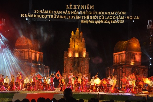 Thủ tướng Nguyễn Xuân Phúc: Ý thức sâu sắc ý nghĩa của di sản để xây dựng sức mạnh mềm Việt Nam ảnh 1