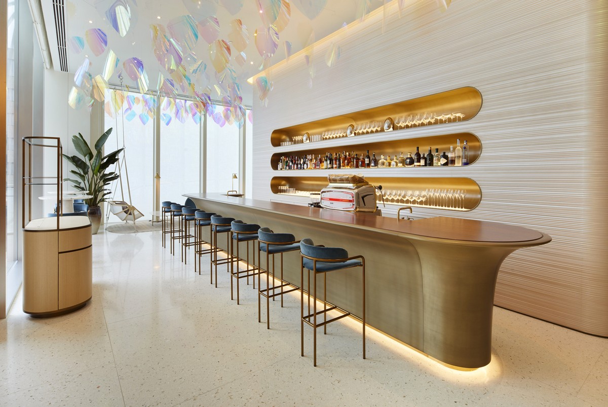 Cửa hiệu Louis Vuitton Osaka: Cánh buồm lộng gió ảnh 1