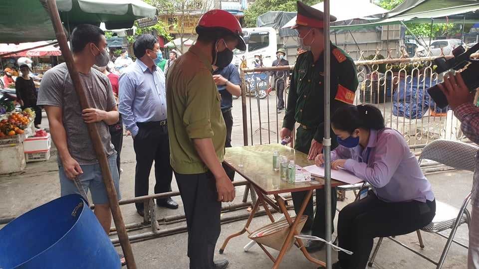 Quảng Ninh yêu cầu thành lập ngay các tổ chống dịch Covid-19 đến tận các cụm dân cư ảnh 1