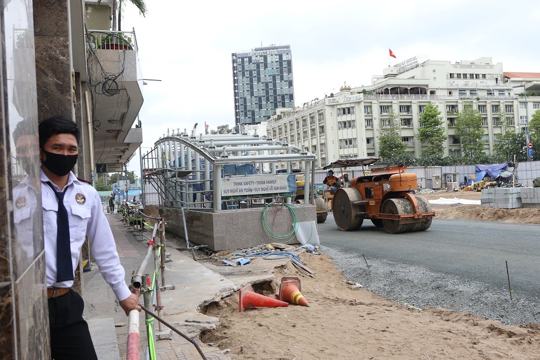 Tuyến Metro số 1: Ga Nhà hát TP.HCM tiến gần tới đích ảnh 4
