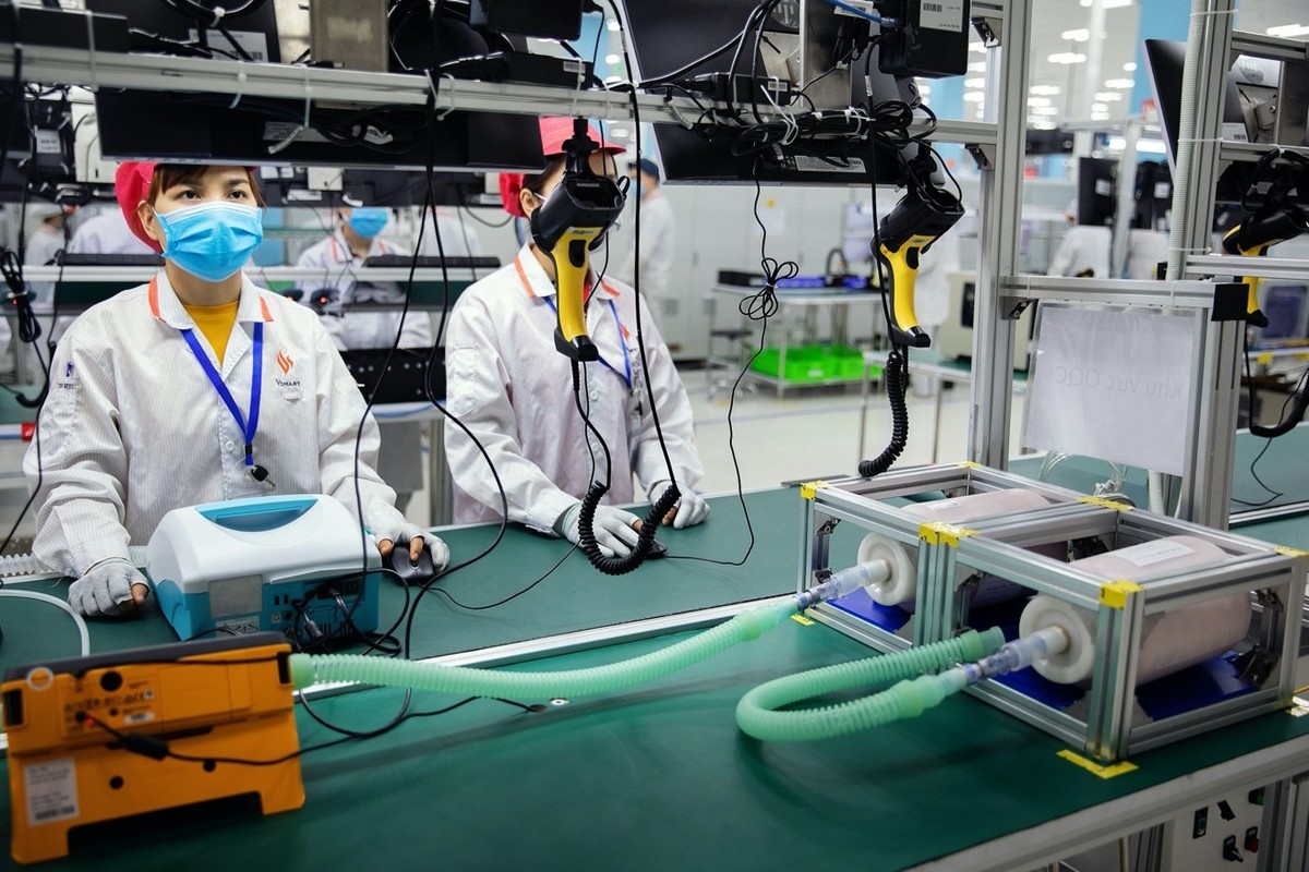 Bloomberg: “Xe hơi hay máy thở Vingroup sẽ thay đổi cách thế giới nghĩ về Việt Nam” ảnh 1