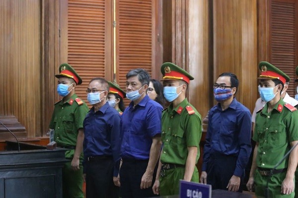 Các bị cáo trong phiên xét xử ngày 16/9