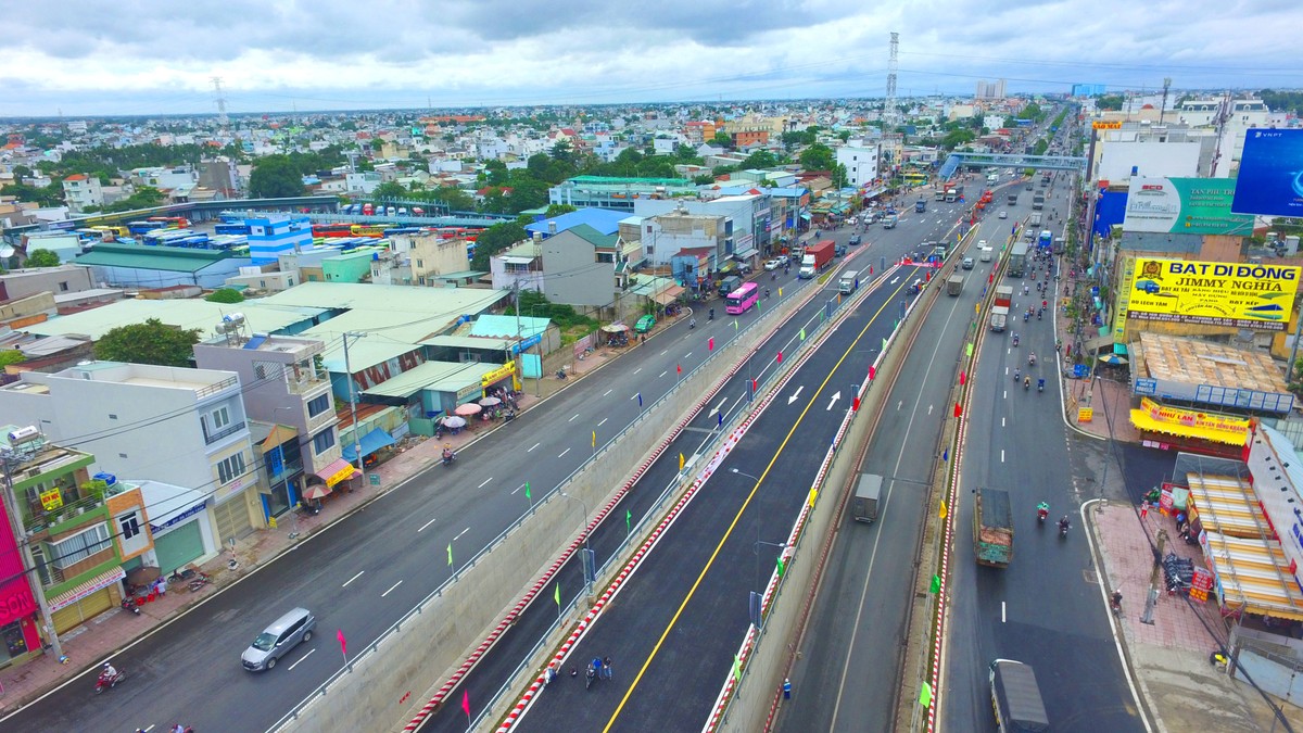 Nút giao này góp phần giảm tình trạng ùn tắc phương tiện và mở toang cửa ngõ phía Tây Bắc TP.HCM.