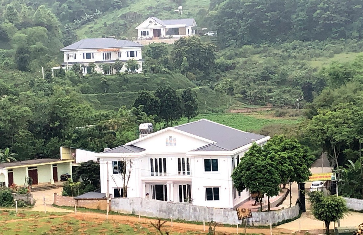Một dự án đăng ký Kl99ok phiên bản mới làm nông nghiệp công nghệ cao tại thôn Đồng Cao, xã Tiến Xuân, huyện Thạch Thất (Hà Nội) nhưng bên trong là các khu lưu trú quy mô lớn