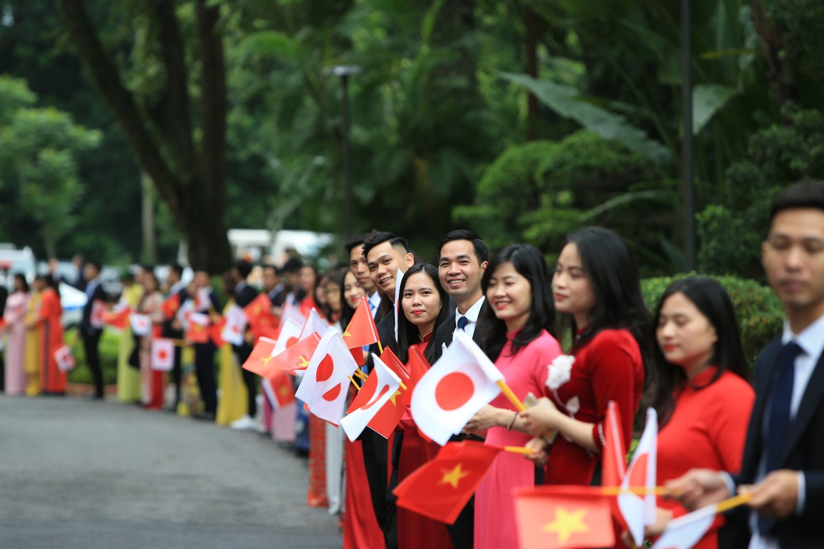 Diễn ra trong bối cảnh quan hệ Đối tác chiến lược sâu rộng Việt Nam - Nhật Bản đang tiếp tục phát triển tốt đẹp, chuyến thăm nhằm tiếp tục quan hệ Đối tác chiến lược sâu rộng Việt Nam - Nhật Bản.