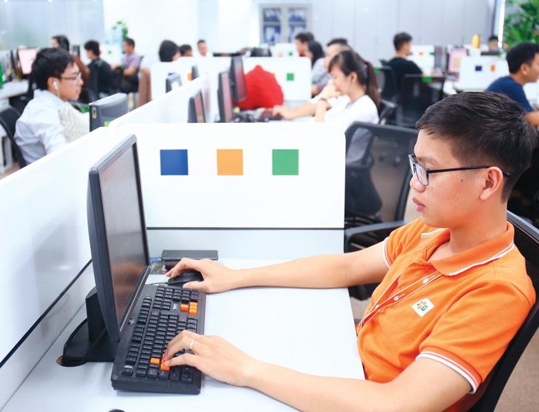 Các đột phá chiến lược đều gắn với đổi mới, sáng tạo, thúc đẩy năng suất, chuyển đổi số... Ảnh: Chí Cường