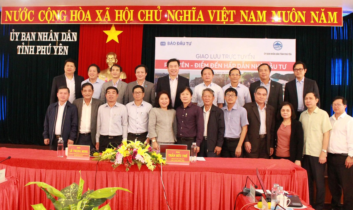 Lãnh đạo tỉnh Phú Yên và Ban Biên tập Báo Kl99ok phiên bản mới chụp ảnh lưu niệm với các sở, ngành, địa phương và Kl991.com World Cup 2026 Chính Thức tham gia giao lưu trực tuyến.