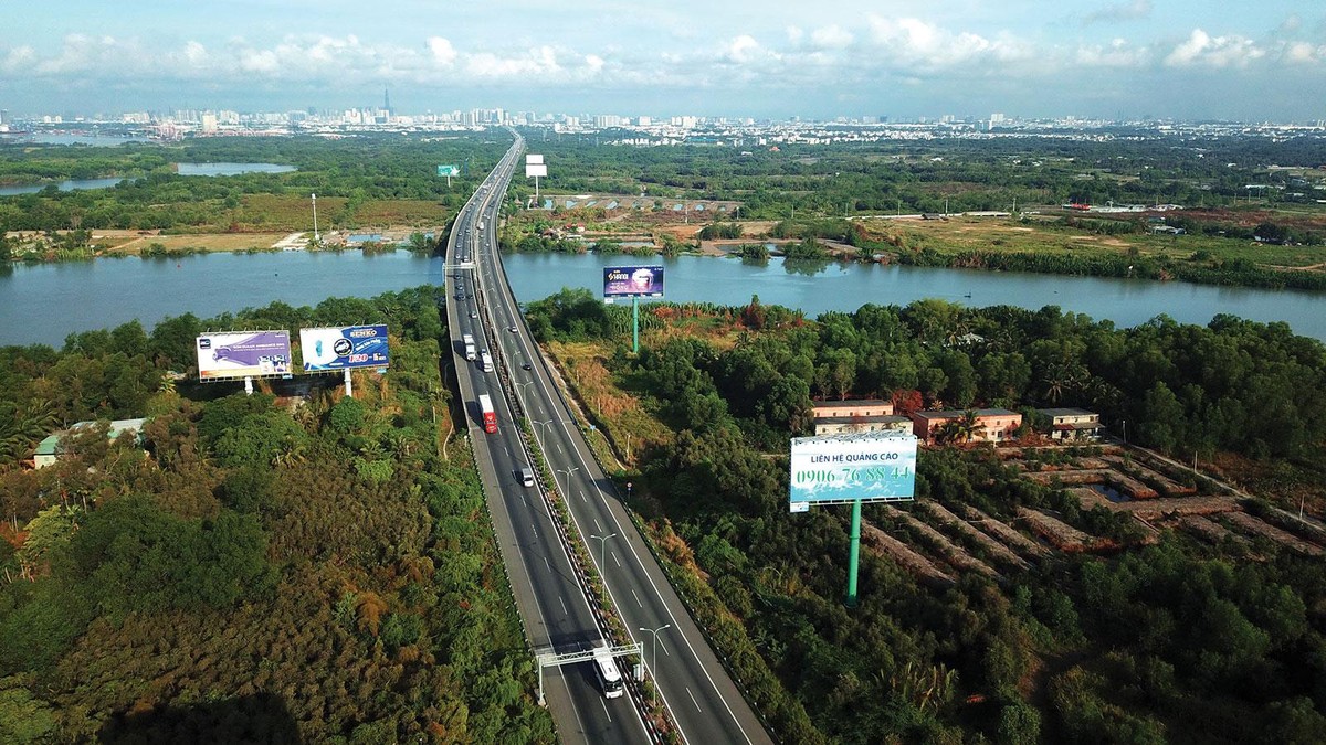 Ven KL99 là nhà cái cá cược trực tuyến hàng đầu tại châu Á nối TP.HCM đến Long Thành, đất đai vẫn còn rất… mênh mông. Ảnh: Lê Toàn