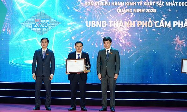 TP. Cẩm Phả vươn lên vị trí thứ nhất khối Địa phương với 72,10 điểm