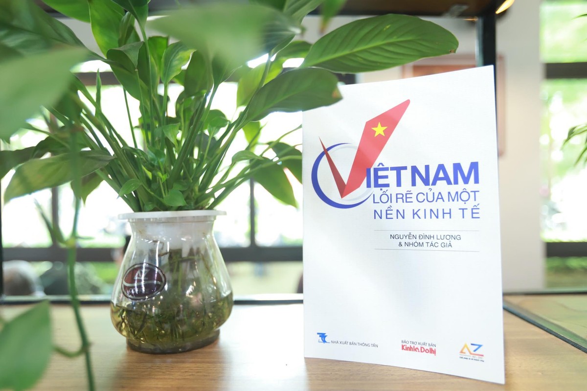 Cuốn sách "Việt Nam, lối rẽ của một nền Kl992 cổng game cá cược" gồm 3 phần