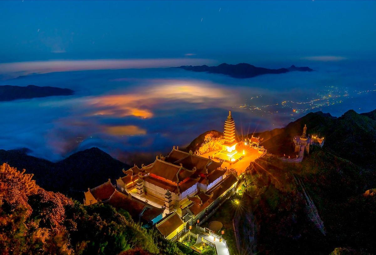 Kim Sơn Bảo Thắng Tự là công trình lớn nhất với 5 gian trong Quần thể tâm linh trên đỉnh Fasipan.