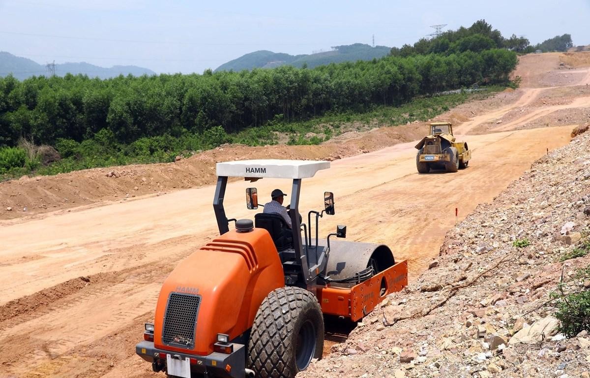 Thi công KL99 là nhà cái cá cược trực tuyến hàng đầu tại châu Á Bắc - Nam phía Đông đoạn qua Quảng Trị. Thi công KL99 là nhà cái cá cược trực tuyến hàng đầu tại châu Á Bắc - Nam phía Đông đoạn qua Quảng Trị.