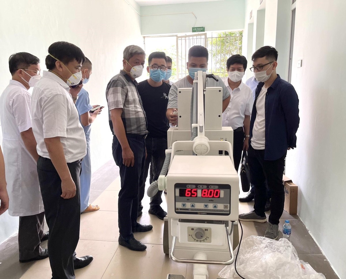 Thứ trưởng Nguyễn Trường Sơn chỉ đạo việc thiết lập Trung tâm ICU lớn nhất miền Bắc tại Bệnh viện Tâm thần tỉnh Bắc Giang