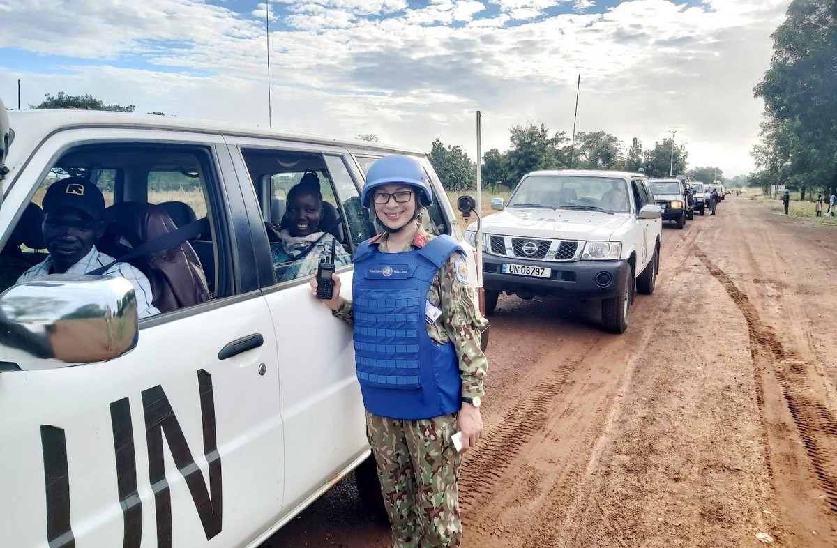 Nữ Quan sát viên quân sự xinh đẹp làm nhiệm vụ tại Nam Sudan.