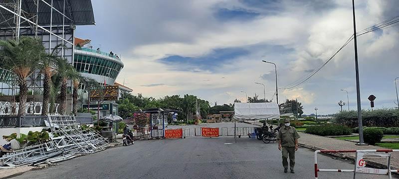 Áp dụng biện pháp phong tỏa khách sạn Ninh Kiều Riverside Cần Thơ từ 11 giờ ngày 12/7 cho đến khi có thông báo mới để đảm bảo công tác phòng, chống dịch COVID-19 Áp dụng biện pháp phong tỏa khách sạn Ninh Kiều Riverside Cần Thơ từ 11 giờ ngày 12/7 cho đến khi có thông báo mới để đảm bảo công tác phòng, chống dịch COVID-19
