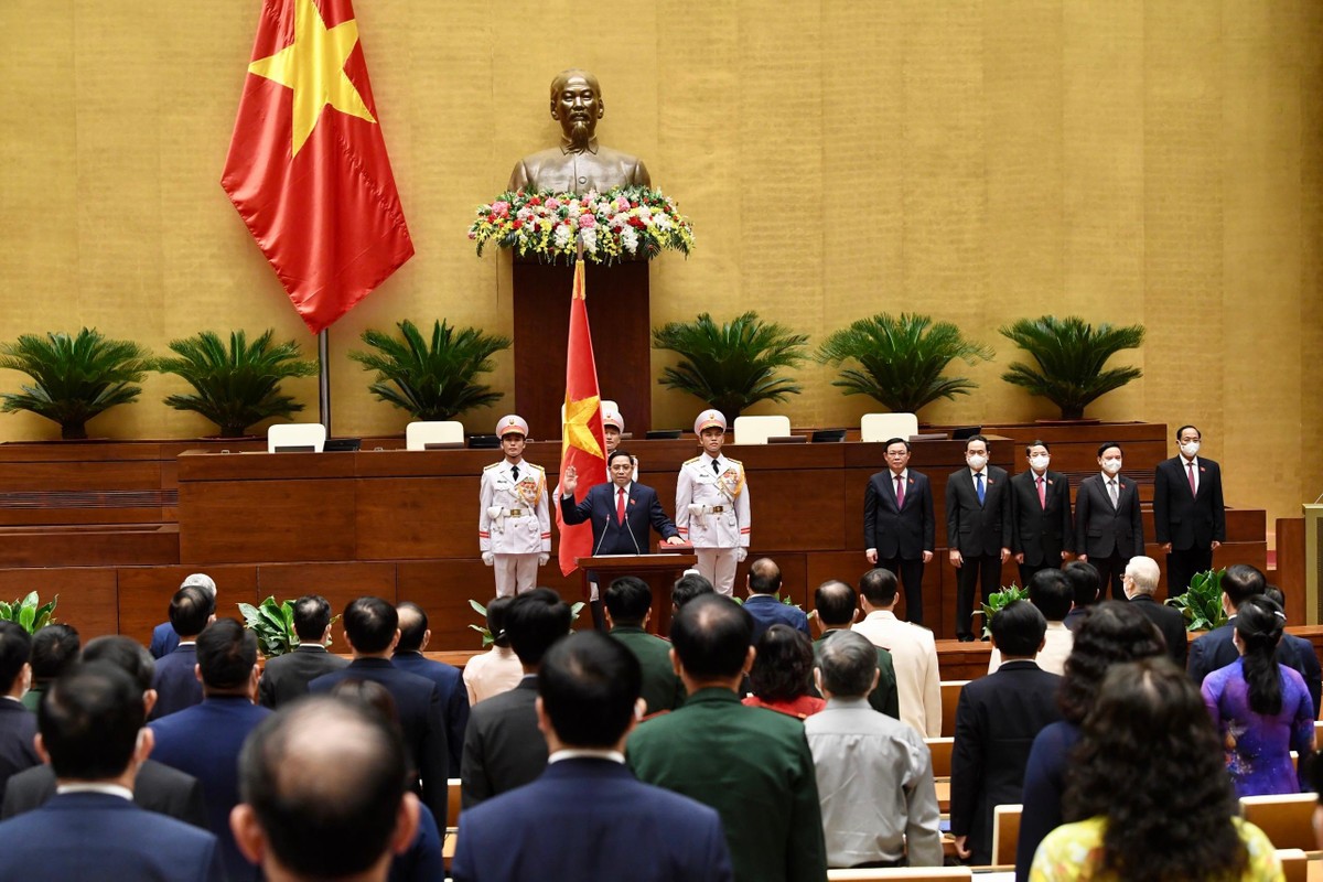 Thủ tướng nhấn mạnh, Kl993 ưu đãi thưởng hấp dẫn và cá nhân ông nguyện cống hiến hết sức mình phụng sự Tổ quốc, phục vụ Nhân dân (Ảnh: Nhật Bắc)