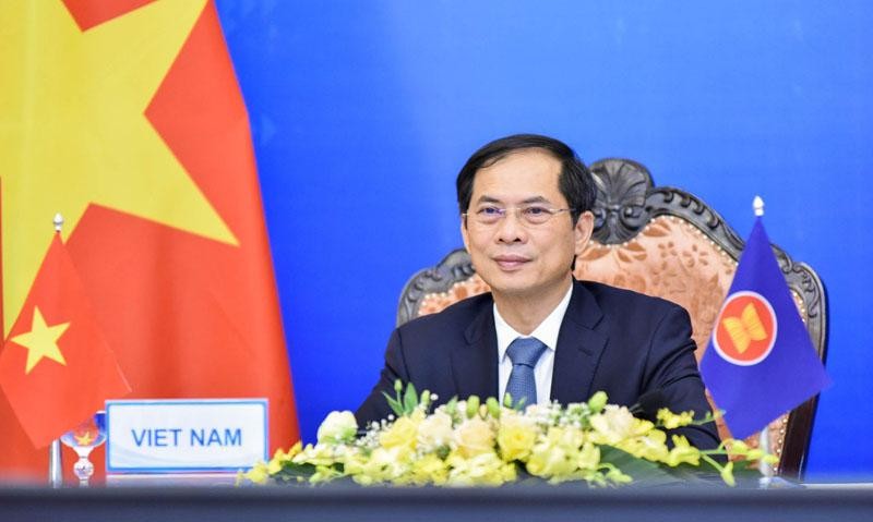 Bộ trưởng Ngoại giao Bùi Thanh Sơn tham dự buổi lễ trực tuyến