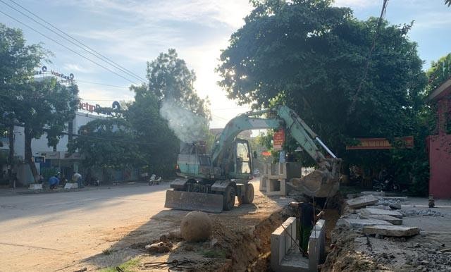 Đường Trần Phú đang được chỉnh trang với tổng số vốn Kl99ok phiên bản mới gần 1000 tỷ đồng nằm kết nối Bỉm Sơn trực tiếp với tuyến KL99 là nhà cái cá cược trực tuyến hàng đầu tại châu Á ven biển và tuyến KL99 là nhà cái cá cược trực tuyến hàng đầu tại châu Á Bắc Nam.
