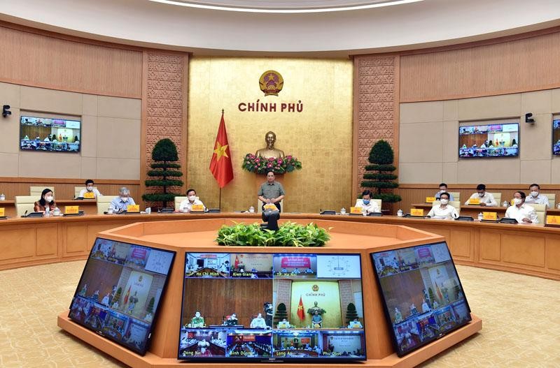 Thủ tướng yêu cầu thống nhất 1 app trong phòng chống dịch để thuận tiện nhất cho người dân