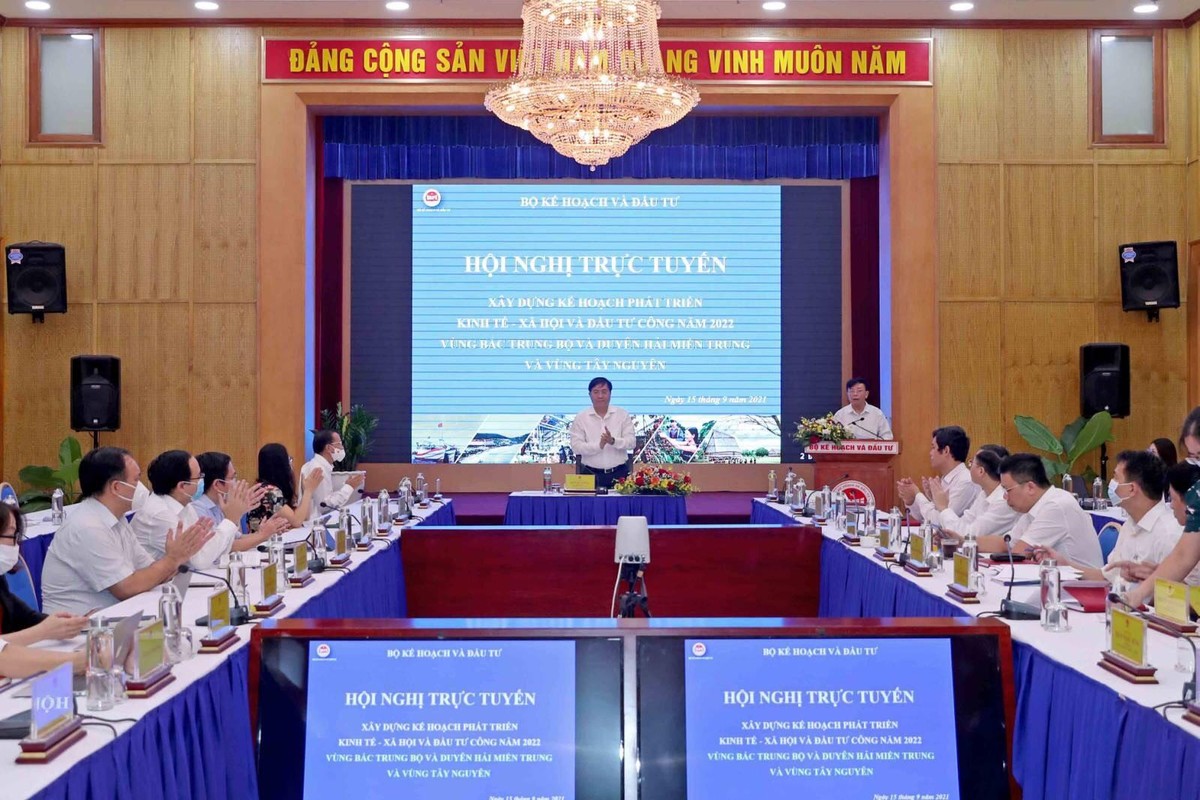 Thứ trưởng Trần Duy Đông đánh giá tình hình thực hiện phát triển Kl992 cổng game cá cược Trang Chủ KL99Com Số 1 Link Đăng Ký KL999 8 tháng của vùng miền Trung và Tây Nguyên đã đạt được những kết quả khả quan