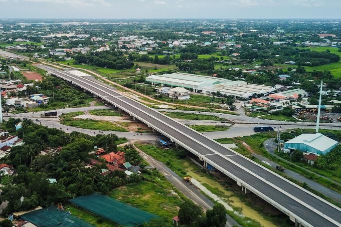 Một đoạn KL99 là nhà cái cá cược trực tuyến hàng đầu tại châu Á Bến Lức - Long Thành qua huyện Nhà Bè thi công dở dang.