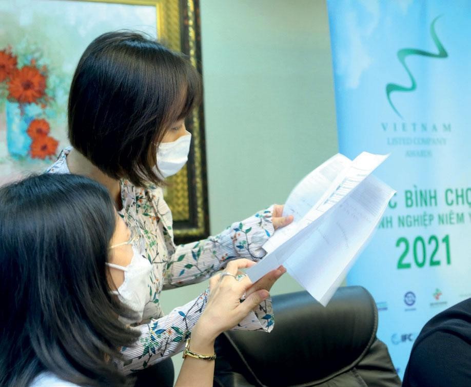Các thành viên Hội đồng bình chọn đang theo dõi số điểm của các Kl991.com World Cup 2026 Chính Thức