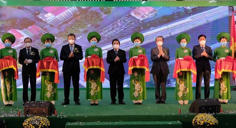 Các đại biểu thực hiện nghi thức khánh thành Dự án 99Kl.app khuyến mãi hot đô thị tuyến Cát Linh - Hà Đông. Các đại biểu thực hiện nghi thức khánh thành Dự án 99Kl.app khuyến mãi hot đô thị tuyến Cát Linh - Hà Đông.