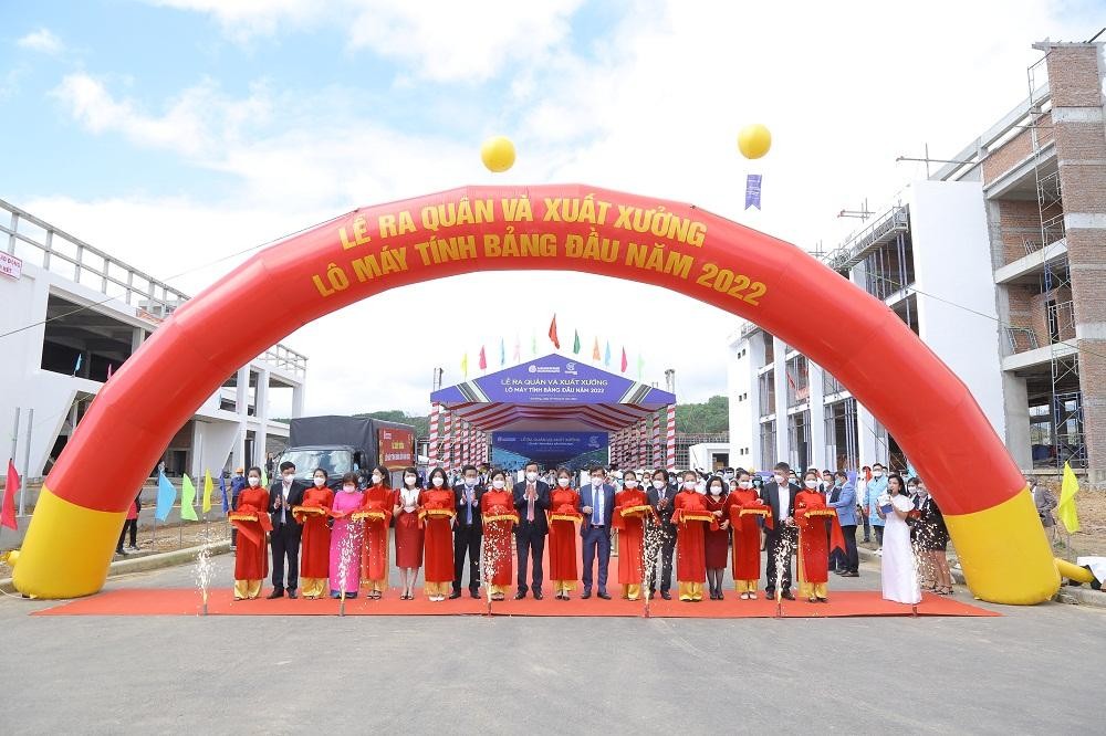 Chủ tịch UBND TP.Đà Nẵng, ông Lê Trung Chinh dự lễ ra quân đầu năm của Công ty cổ phần Phát triển Khu Công nghệ thông tin Đà Nẵng.
