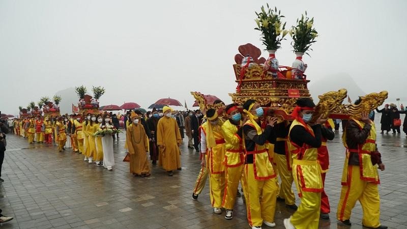 Lễ rước nước tại hồ Tam Chúc, thuộc khuôn viên chùa Tam Chúc