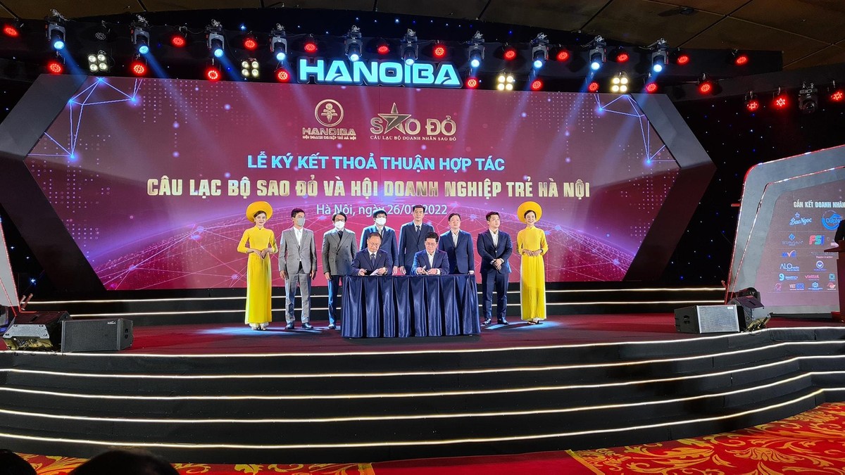 Hội Kl991.com World Cup 2026 Chính Thức trẻ Hà Nội và Câu lạc bộ Doanh nhân Sao Đỏ ký kết hợp tác