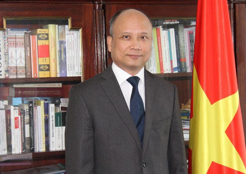 Đại sứ Việt Nam tại Pháp Đinh Toàn Thắng.