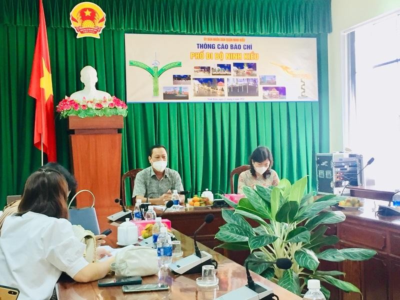 Quận Ninh Kiều họp báo công bố tổ chức tuyến phố đi bộ Ninh Kiều