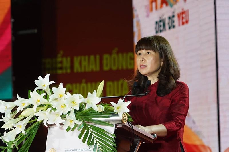 Bà Đặng Hương Giang, Giám đốc Sở Du lịch Hà Nội phát động hai cuộc thi.