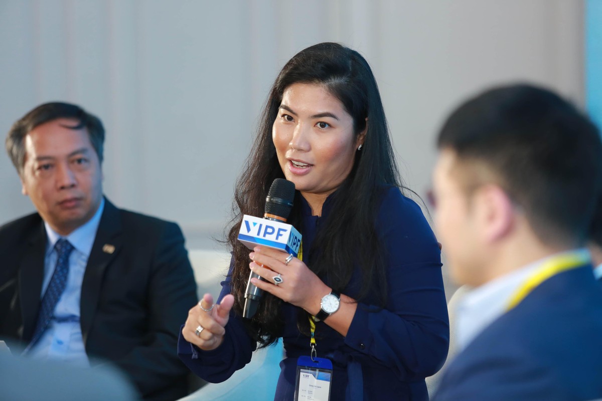 Bà Trang Bùi,Tổng giám đốc Công ty Cushman Wakefield