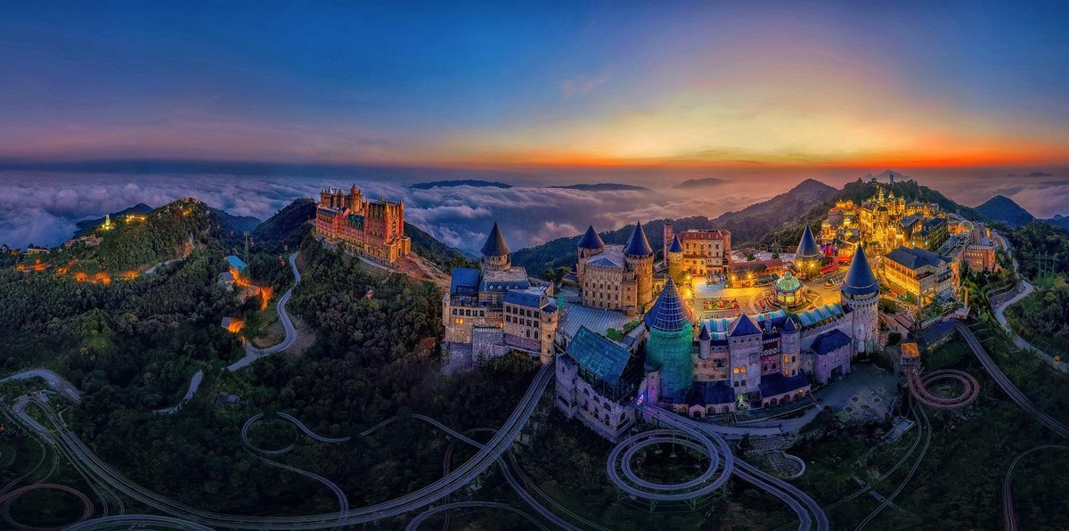 Được Kl994 game bài casino hấp dẫn Sun Group Kl99ok phiên bản mới xây dựng, Sun World Ba Na Hills là quần thể du lịch nghỉ dưỡng kết hợp vui chơi giải trí đẳng cấp bậc nhất Việt Nam. Sun World Ba Na Hills đã trở thành điểm đến quen thuộc của du khách trong và ngoài nước khi đến Đà Nẵng.