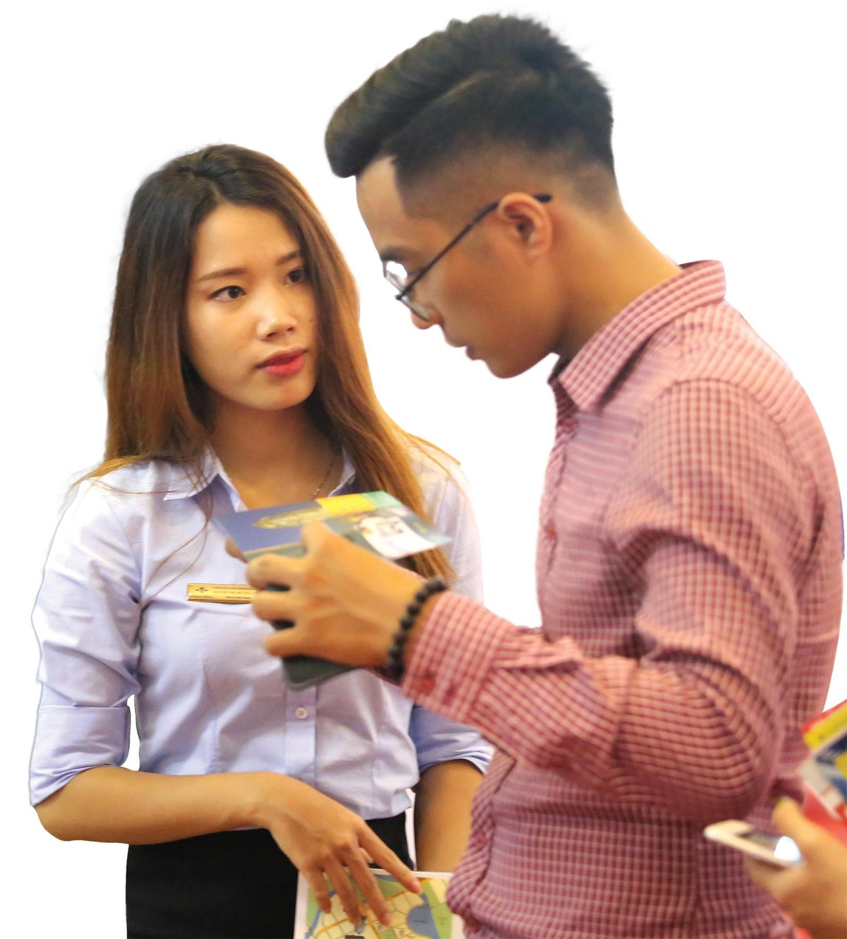 Nhiều người có ý định mua thêm Web Tổng Nhà Cái 99Kl99 Giải Trí Bậc Nhất trong 1 năm tới. Ảnh: Dũng Minh