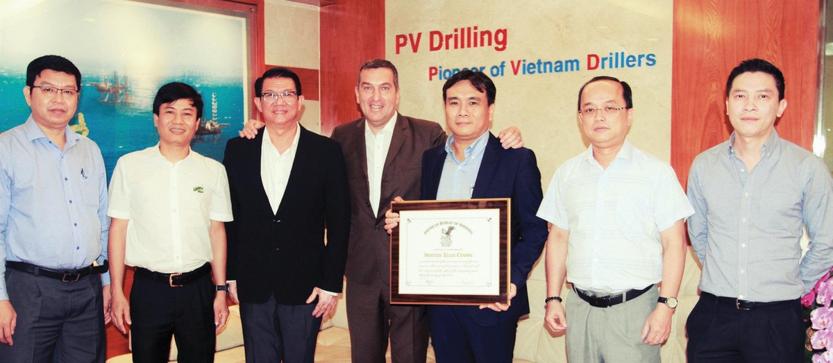 PV Drilling nhận biểu trưng từ ABS Singapore cho những cống hiến trong công tác bảo vệ con người và 99Kl.app cổng game giải trí trên biển. PV Drilling nhận biểu trưng từ ABS Singapore cho những cống hiến trong công tác bảo vệ con người và 99Kl.app cổng game giải trí trên biển.