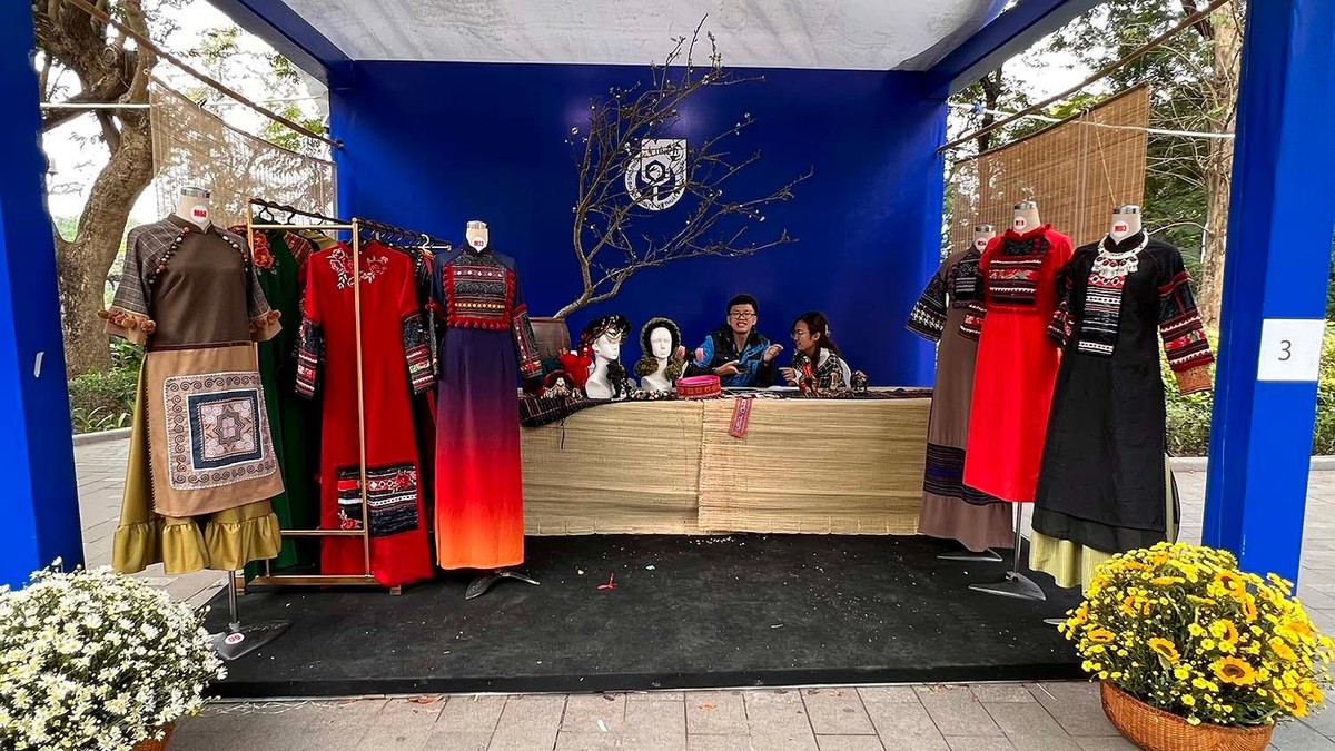 Thực hiện chủ trương của Kl993 ưu đãi thưởng hấp dẫn về phục hồi và phát triển Kl992 cổng game cá cược, thích ứng an toàn, linh hoạt, kiểm soát hiệu quả dịch Covid-19, Thành phố Hà Nội đã ban hành, triển khai Kế hoạch phục hồi, phát triển hoạt động du lịch Thủ đô thích ứng an toàn, linh hoạt, kiểm soát hiệu quả dịch Covid-19 năm 2022, 2023, nhờ đó du lịch Hà Nội đã có sự phục hồi rõ nét.