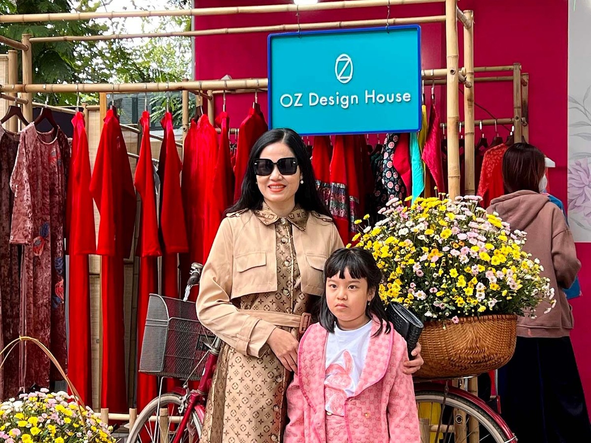 Năm 2022, Hà Nội dự kiến đón 18,7 triệu lượt khách du lịch, tăng 4,7 lần so với năm 2021 (trong đó, du khách quốc tế ước đạt 1,5 triệu lượt khách, du khách nội địa ước đạt 17,2 triệu lượt khách). Tổng thu từ du khách ước đạt trên 60 nghìn tỷ đồng, tăng 5,3 lần so với năm 2021.