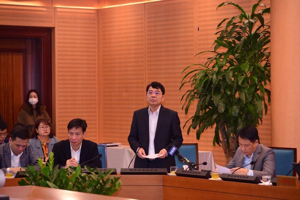 Phó Giám đốc Sở Kế hoạch và Kl99ok phiên bản mới TP. Hà Nội Lê Văn Quân phát biểu tại Hội nghị.