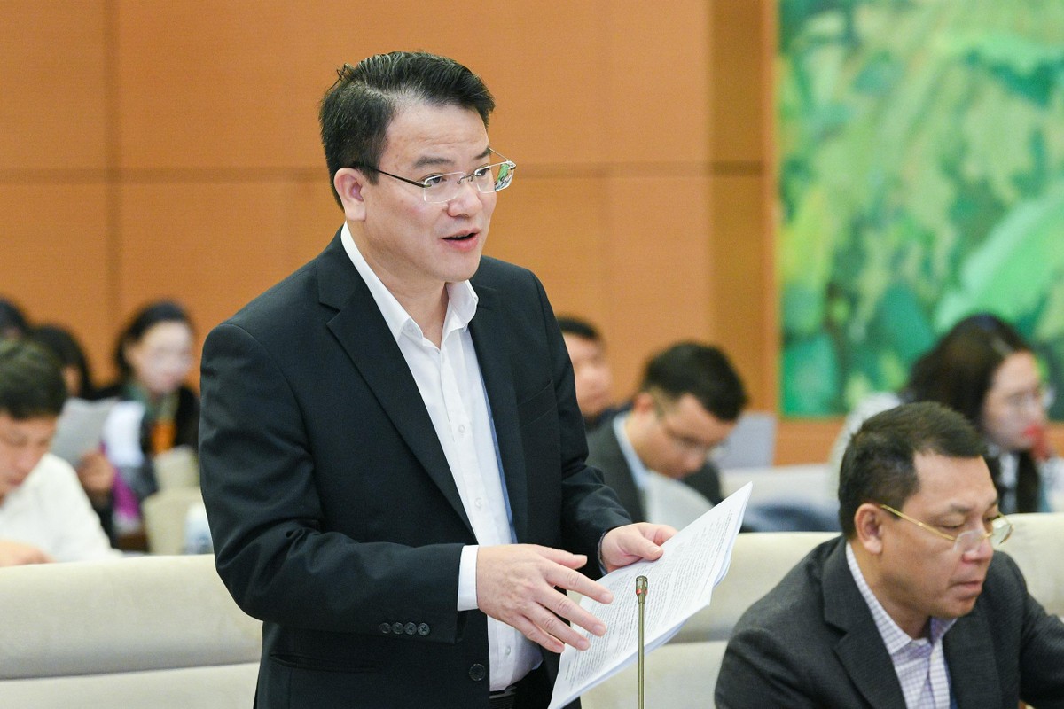 Thứ trưởng Trần Quốc Phương