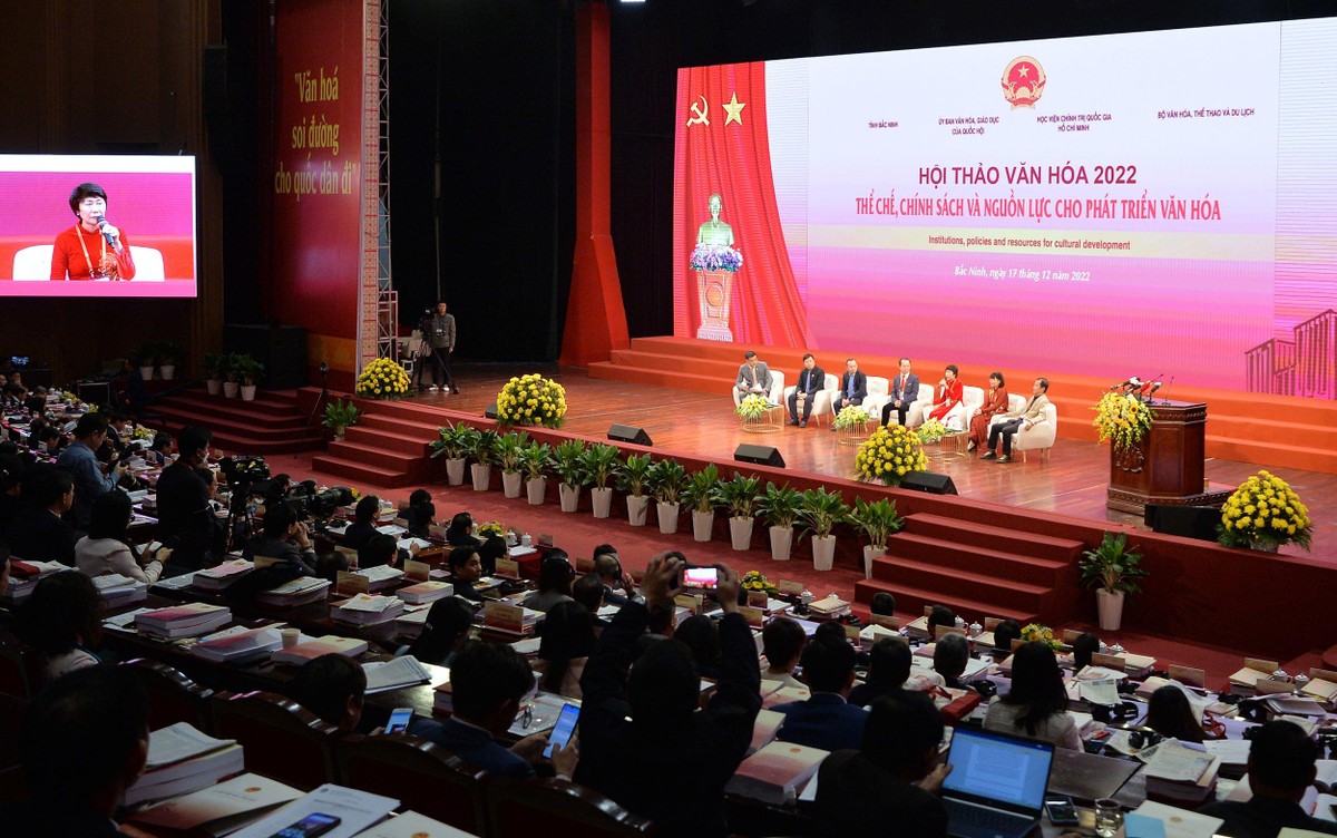 Toàn cảnh phiên thảo luận.