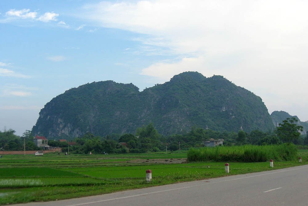 Di tích lịch sử danh thắng Núi Voi.