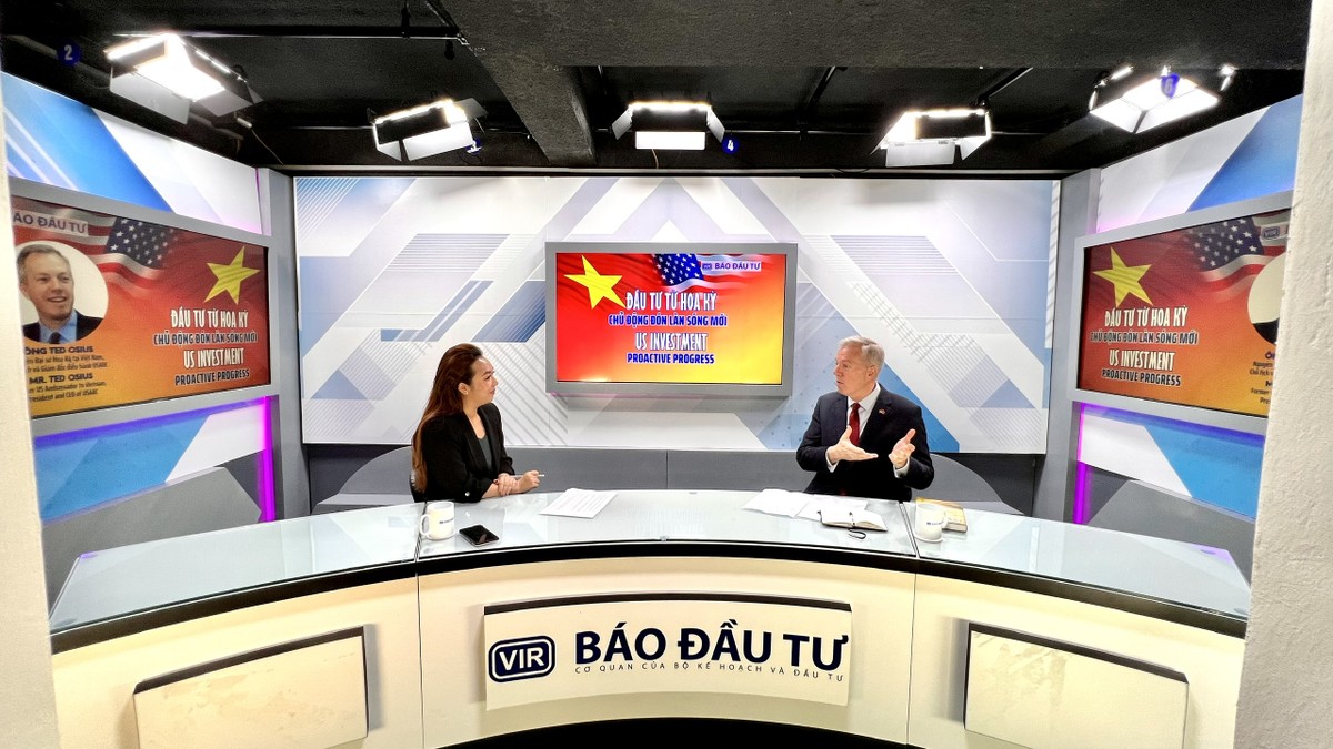 Ông Ted Osius, nguyên Đại sứ Hoa Kỳ tại Việt Nam, Chủ tịch kiêm Giám đốc điều hành USABC tại Trường quay Báo Kl99ok phiên bản mới.