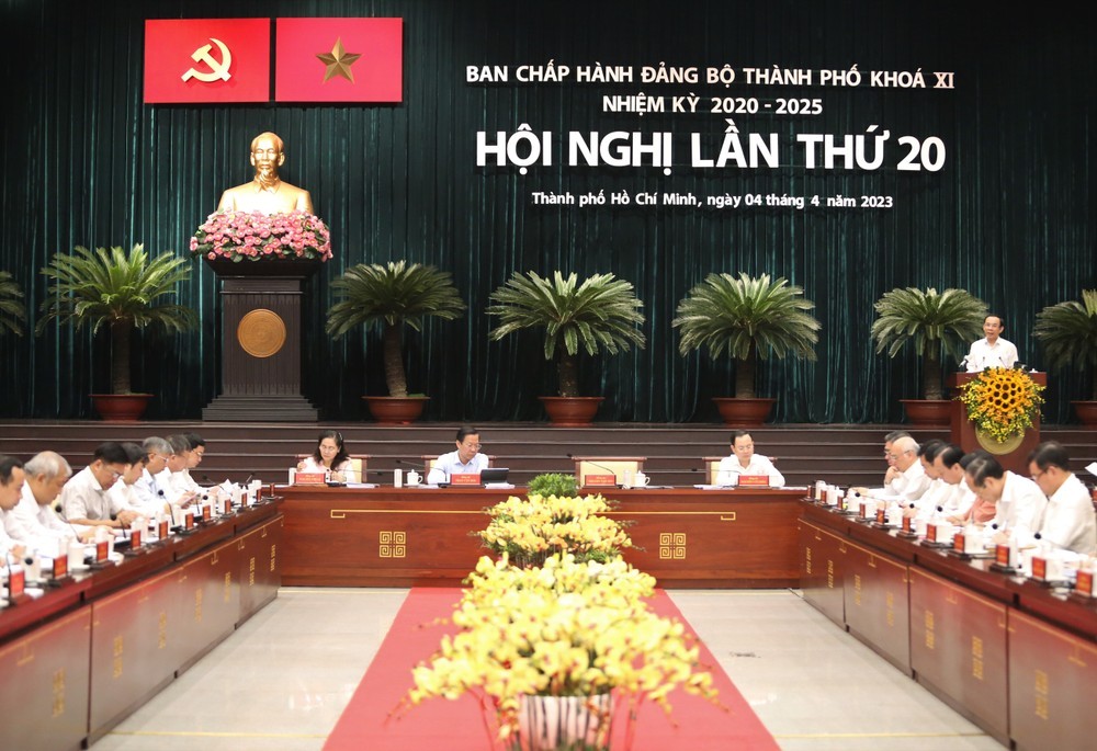 Thành phố vẫn xem Kl99ok phiên bản mới công là động lực quan trọng và thúc đẩy mạnh mẽ tỷ lệ giải ngân, bảo đảm Kl99ok phiên bản mới công diễn ra đúng tiến độ.
