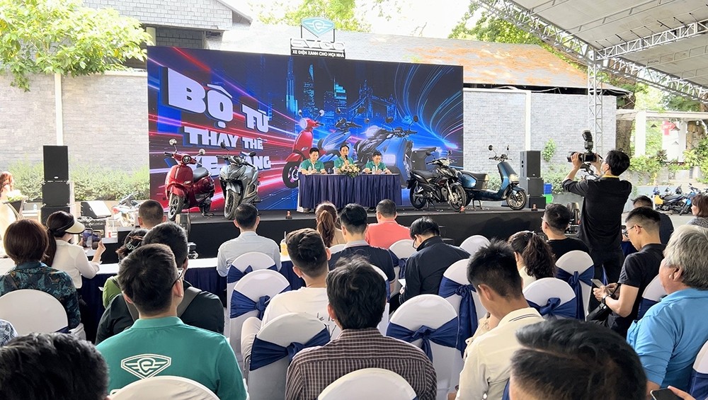 Kl994 game bài casino hấp dẫn Sơn Hà ra mắt 4 mẫu xe điện hai bánh