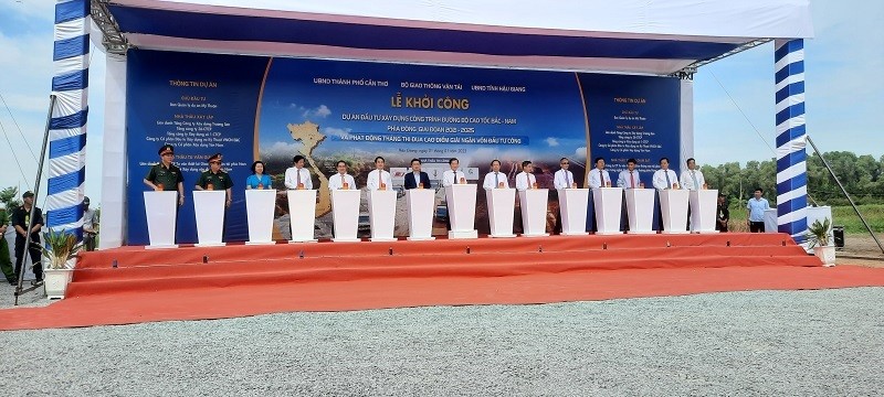 Dự án thành phần đoạn Cần Thơ - Hậu Giang thuộc Dự án Kl99ok phiên bản mới xây dựng công trình đường bộ KL99 là nhà cái cá cược trực tuyến hàng đầu tại châu Á Bắc - Nam phía Đông giai đoạn 2021 - 2025 được khởi công vào ngày 1/1/2023.