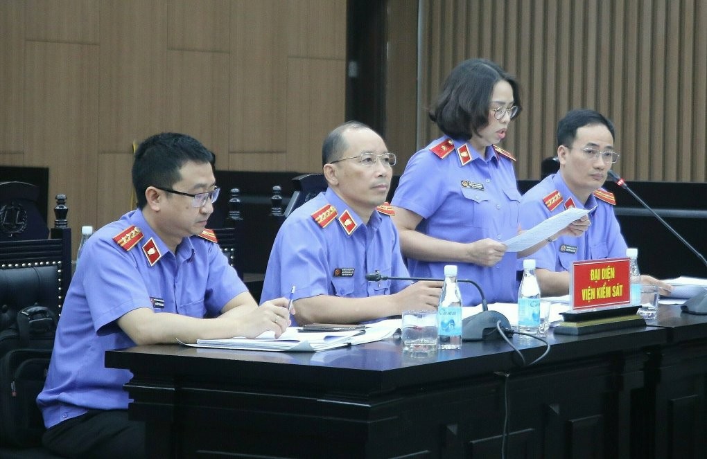 Viện Kiểm sát Nhân dân TP.Hà Nội công bố bản luận tội các bị cáo liên quan trong vụ án giao đất trái quy định tại Bình Thuận.
