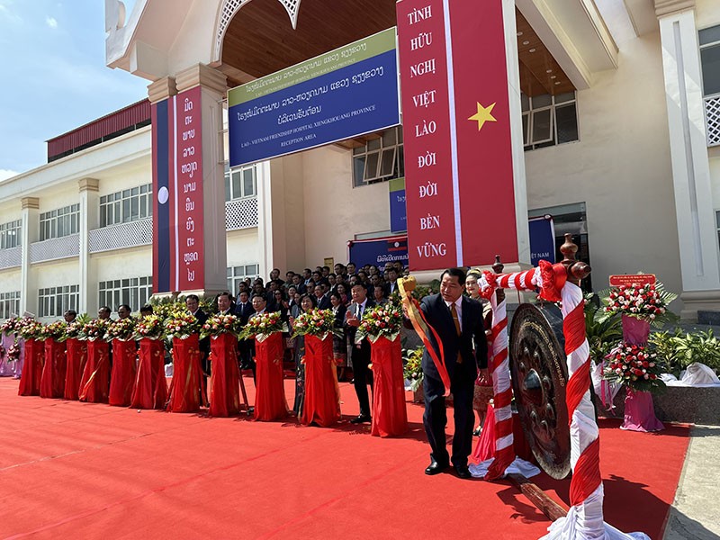 Nghi lễ đánh chuông may mắn